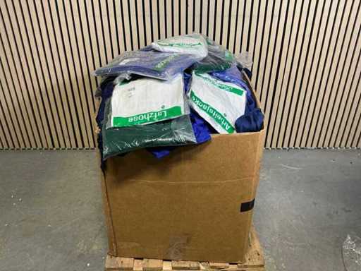 Fête de divers vêtements de travail