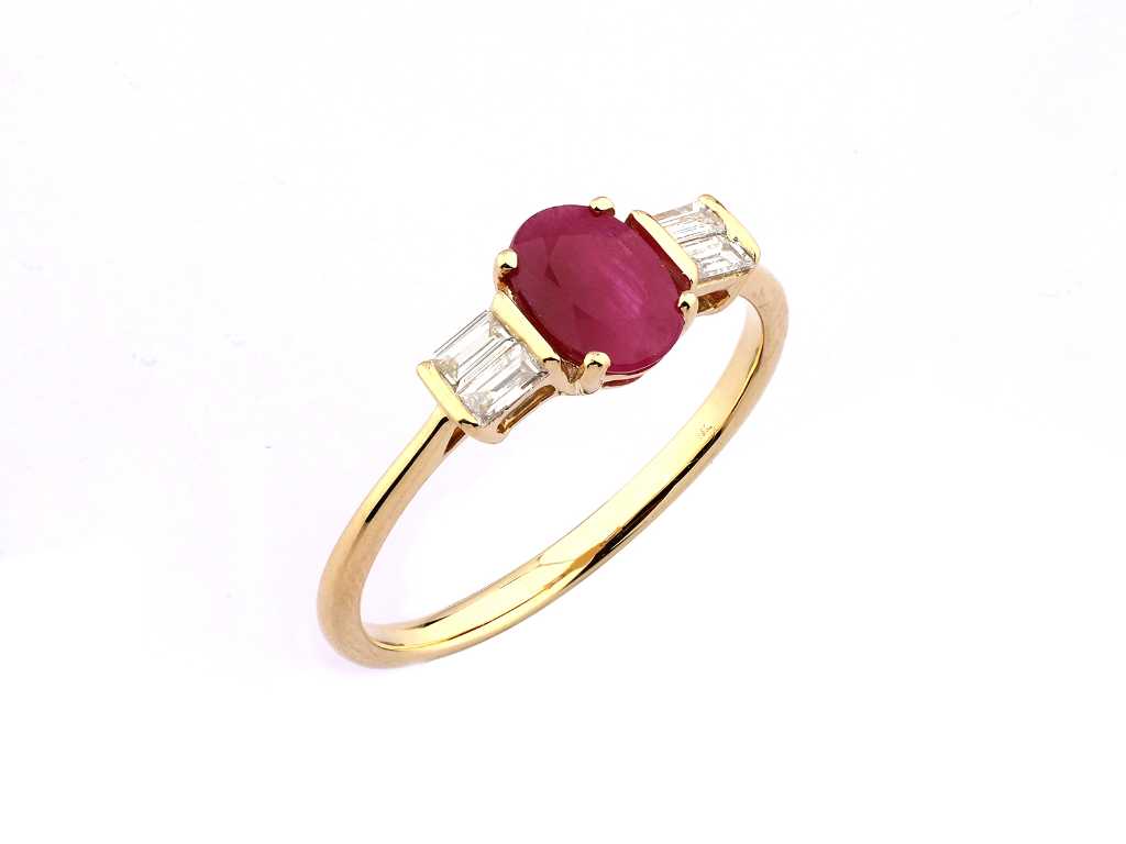 18 KT Yellow gold Ring With Natural Diamond & Ruby