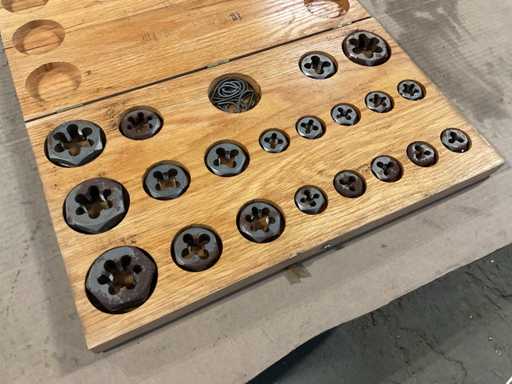 Kit di riparazione del die filettatura Fourstar 2089