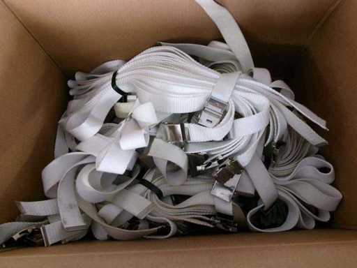 Trouser belt, white, used (U1) (100x)