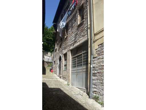 Private Treaty – Apartment with accessory room in Pergola (PU)