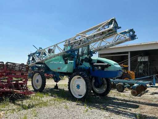 Berthoud Raptor - Self-propelled herbicide - 2013
