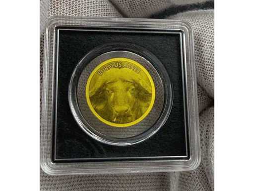 Seltene 1/1000 oz Goldmünze „Bubalus Arnee“ in schützender Präsentationskapsel mit hochwertiger Goldprägung