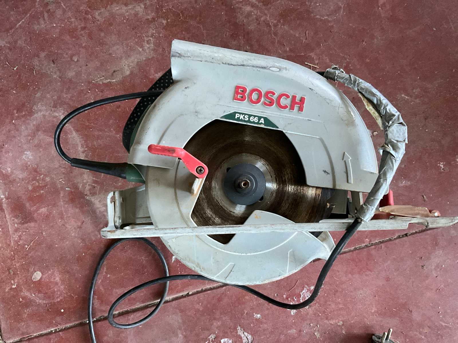 Circular saw BOSCH PKS66A