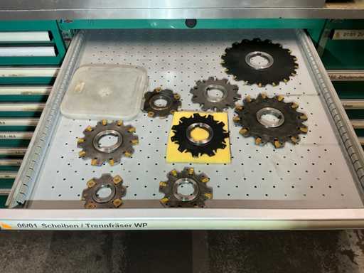 Post milling cutter with WP / milling cutter and drawer cabinet