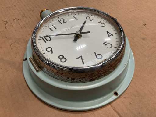 Citizen Vintage marine clock