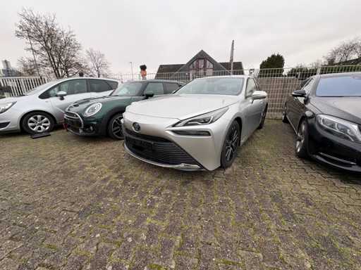 TOYOTA Mirai - Hydrogen Fuel Cell Vehicle (2021)
