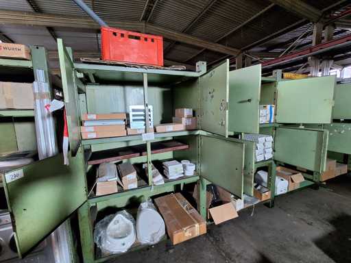   Regalinhalt von Geberit + VISA + Helios Sanitär und Installationsmaterial