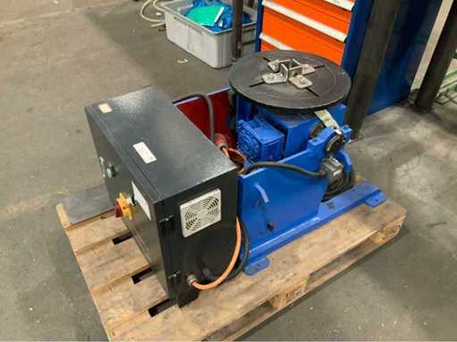 Welding turntable