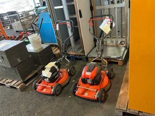 Mașini de tuns iarba Husquarna LB553SQE (2x)