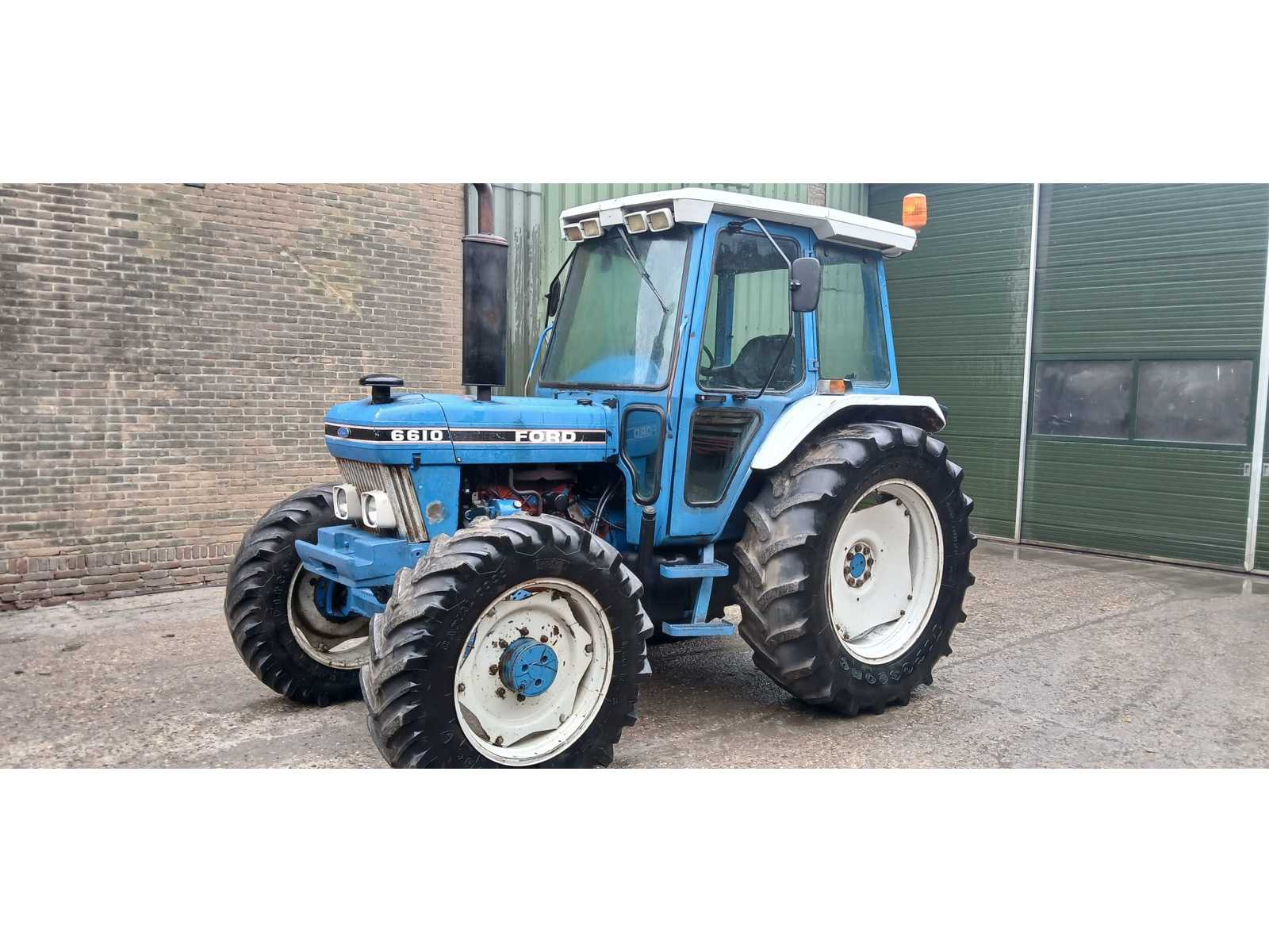Ford 6610 4WD Tractor