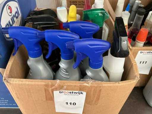 Divers aérosols d’entretien automobile