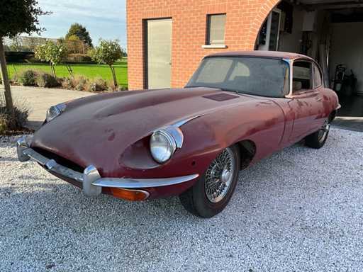 Jaguar 4.2 E-type Classic Car