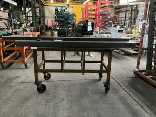 Chariot de transport Chariot de stockage Plate-forme de transport avec profilés métalliques