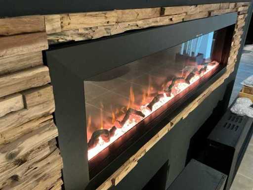 Modello showroom Franco Belge E-Monaco 150 Camino