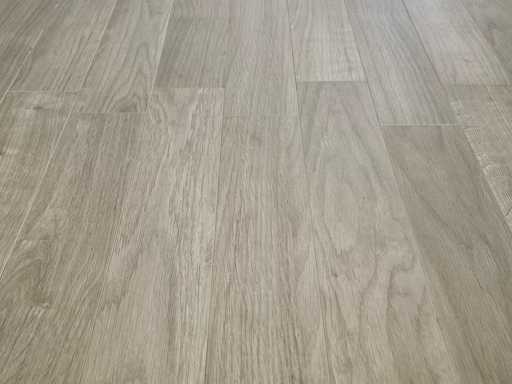 97 m2 Laminate plank - 504 x 84 x 8 mm