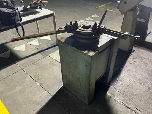 Mașină de îndoire manuală