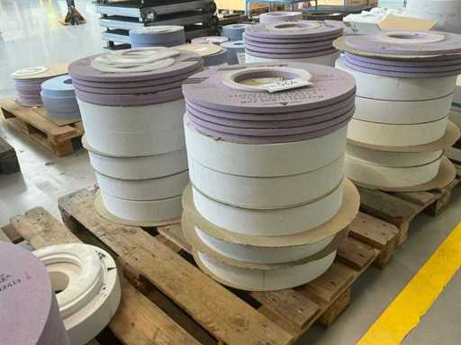 Grinding wheels