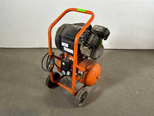 2017 Fiac FV 304-20 Compressor 400/20L