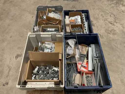 Lotto di materiale da costruzione e di fissaggio