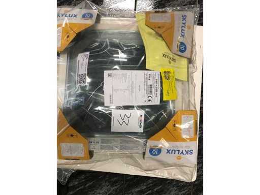 Skylux skylight with curb – 40 × 40 cm