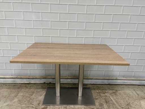 Table de restaurant (3x) avec base en acier inoxydable 