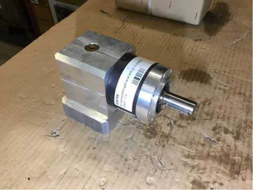 Angular planetary gearboxes