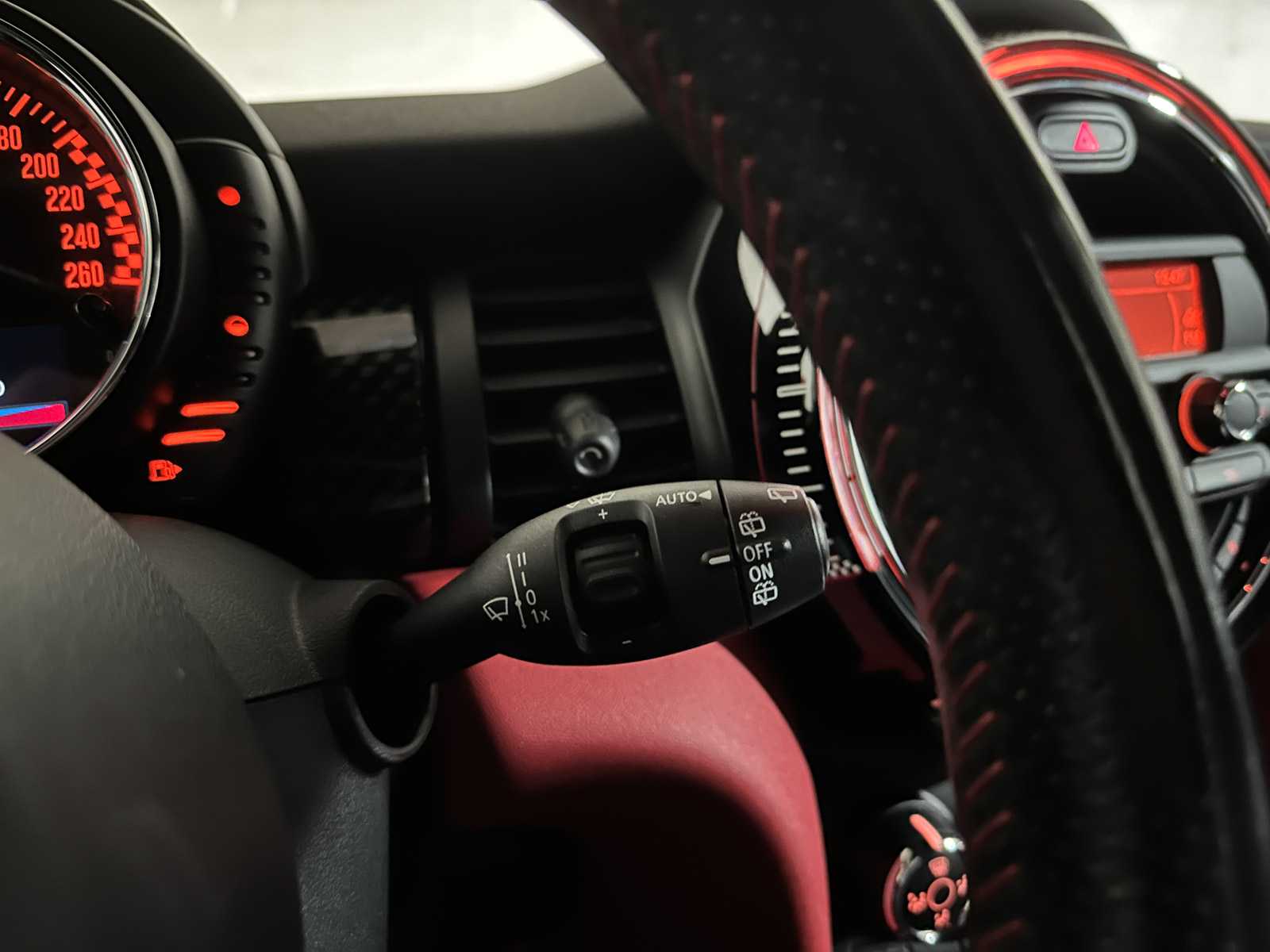 Mini John Cooper Works 2.0 F56 231pk 2015, SH-393-N