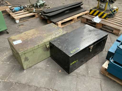 Skrzynka narzędziowa różne (2x)