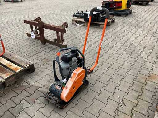 Compacteur à plaques compactes Altrad LC3228 2017