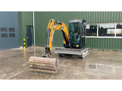 8bbf0ef6-b3f8-4f19-9782-f05520cd1986.mp4