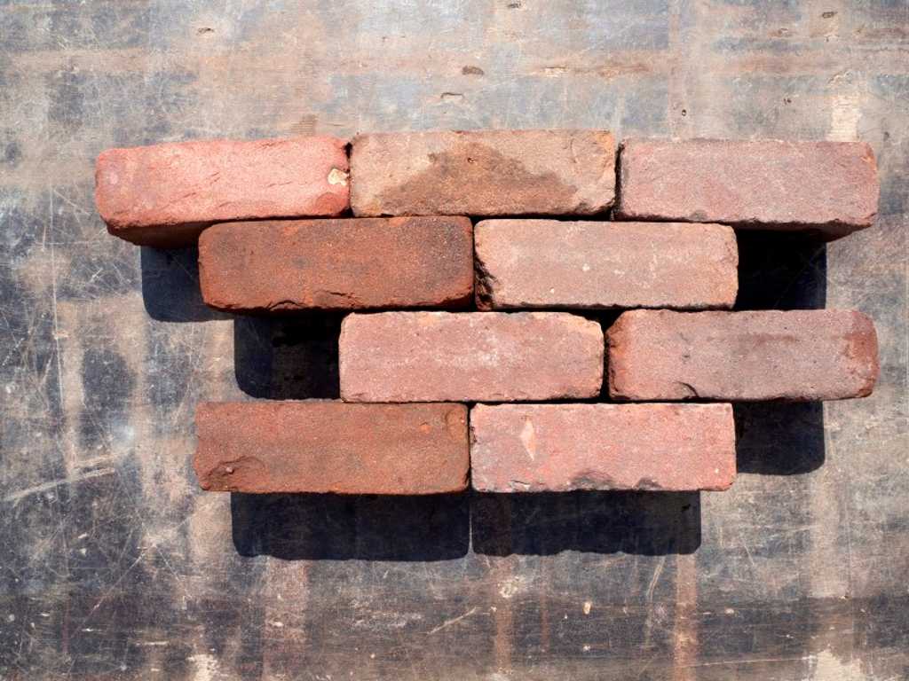 Old baked bricks 4,5m²