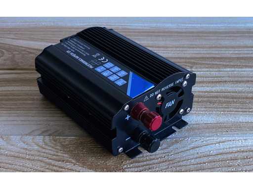 Voltage converter 12V/230V 250/500W