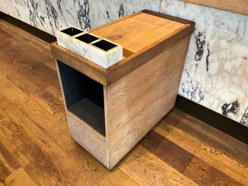 Hutten - Mobiel houten servicemeubel