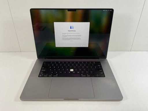 Apple MacBook Pro 16", Apple M1 Pro, 16GB RAM, 512GB NVMe Laptop