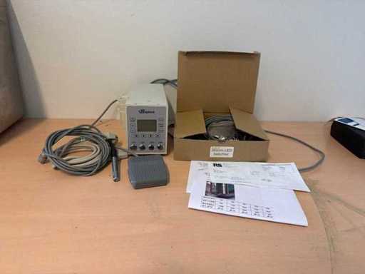 Brightek 365nm UV-LED-Beleuchtungssystem 4-Kanal-Controller mit Fußpedal