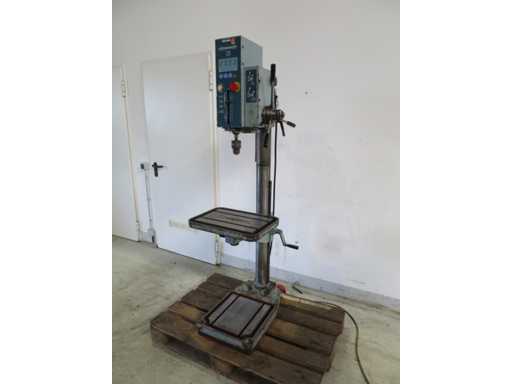 HM Machinery S 28 kolomboormachine