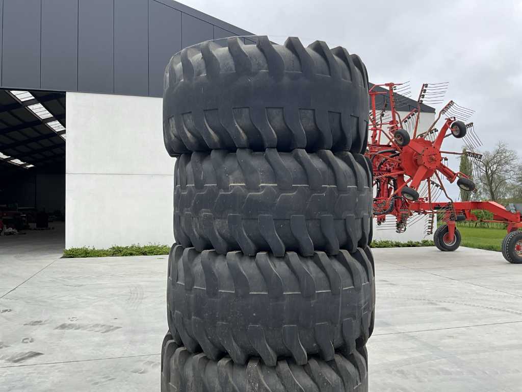 Tyres with rim tractor LOADMASTER * 600/65 R23