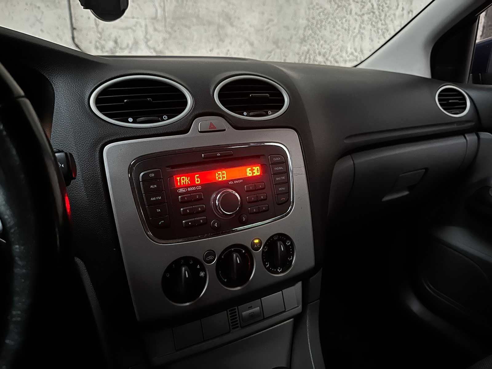 Ford Focus Wagon 1.6 Comfort 101pk 2012, 01-SZV-4