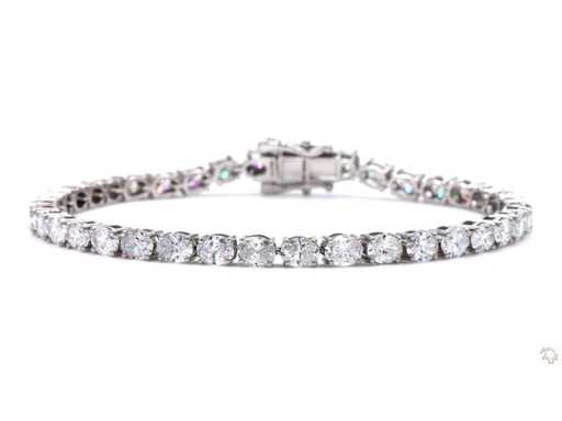 Platina armband met 6,94 crt. diamant