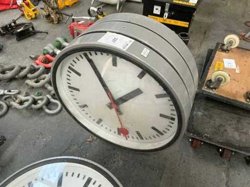 Horloge de gare double face