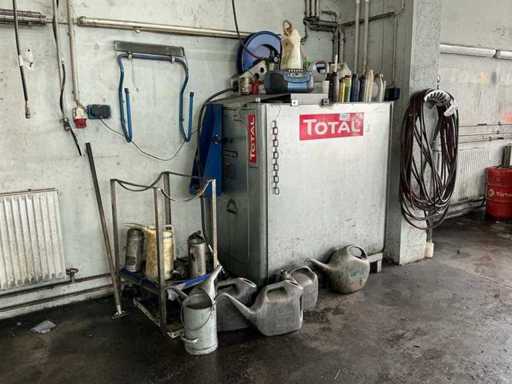 2009 Pressol Oil Service Station