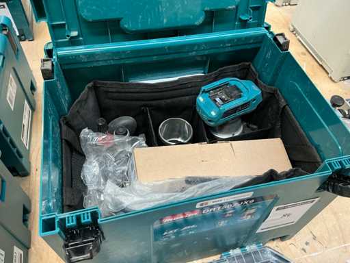 Frezarka Makita DRT50 2024