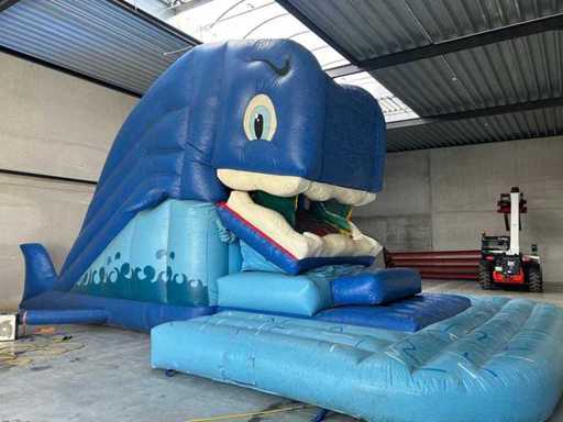 Château gonflable Baleine (11m x 6m)