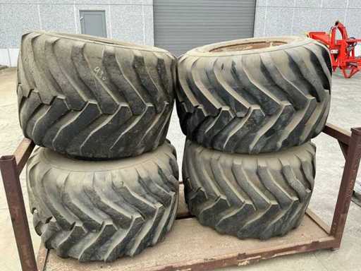 Alliance Flotation 331 Tire with rim (4x)
