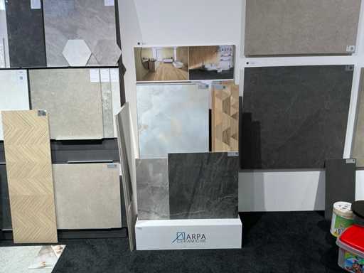 Esposizione di piastrelle Arpa Ceramiche