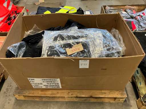 Charge Arbeitshosen (ca. 100 Stück)