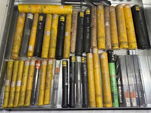   Lot Twist Drill Bit