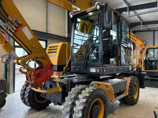 Escavatore ruota HYDREMA MX18 2015