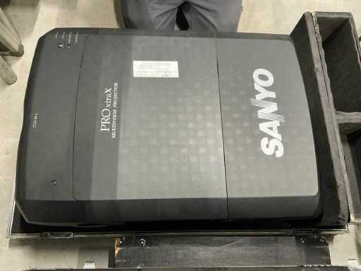 Sanyo PLCXF47 Videoprojector